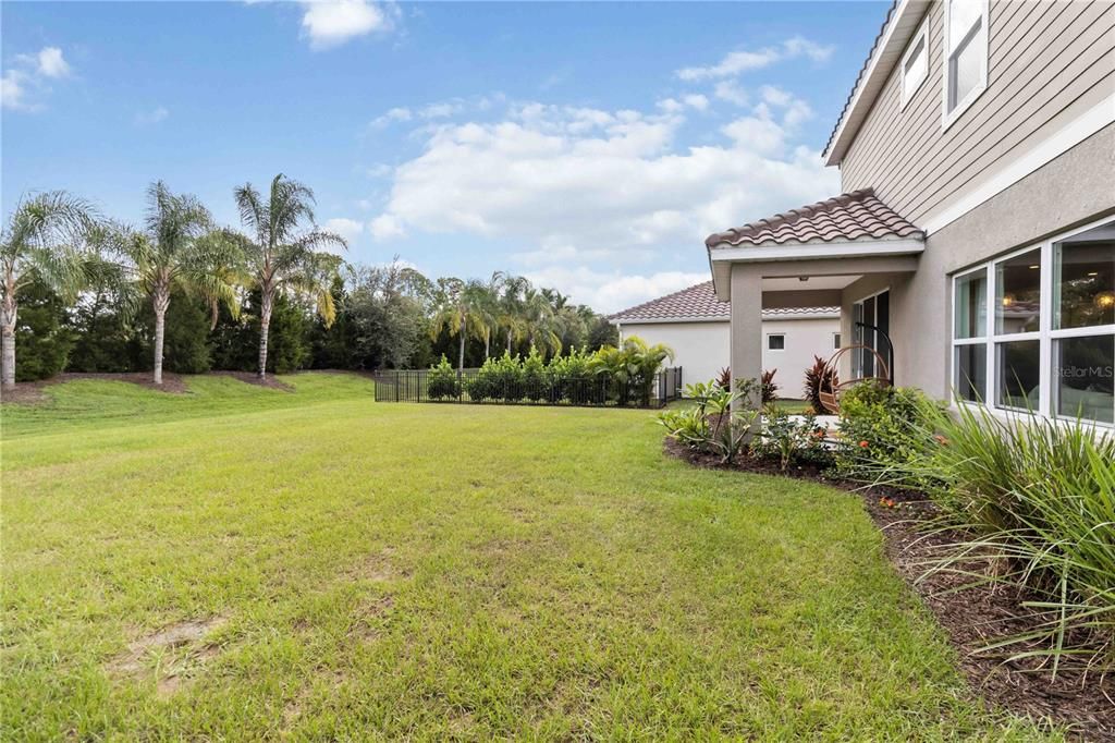 For Sale: $569,900 (3 beds, 2 baths, 2188 Square Feet)