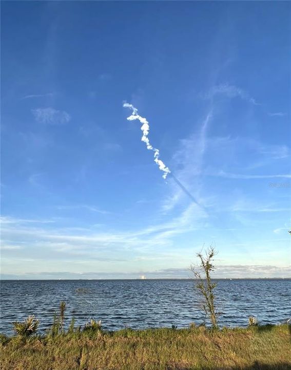 待售: $835,000 (0.32 acres)