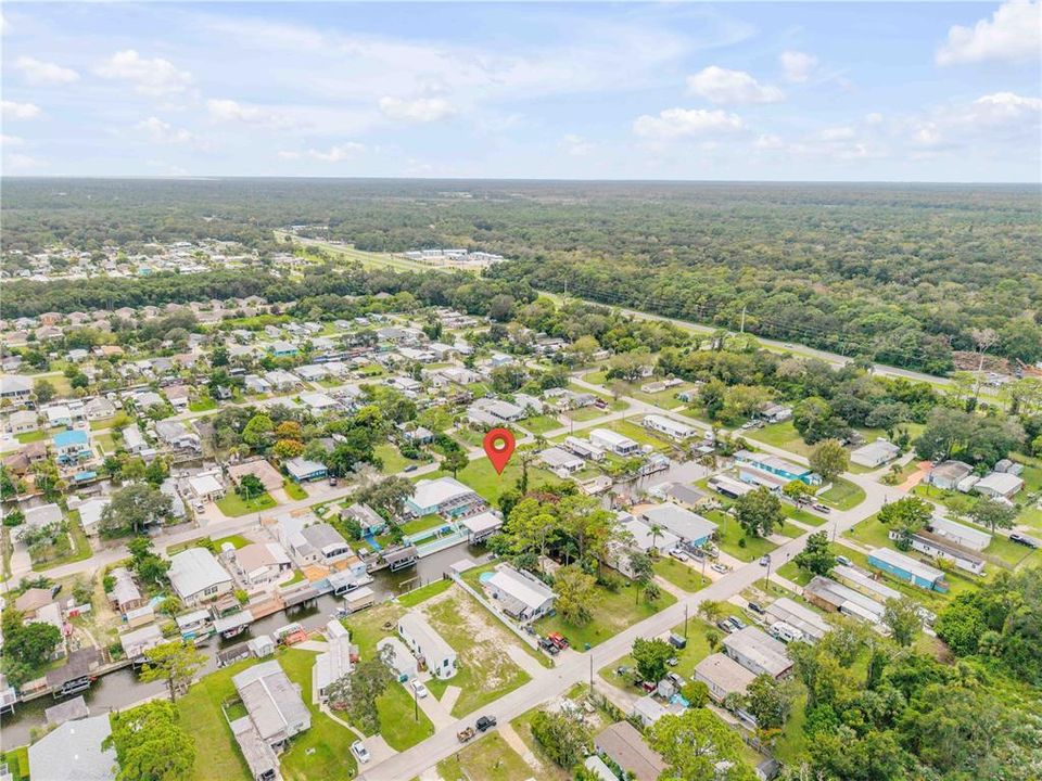 待售: $350,000 (0.31 acres)