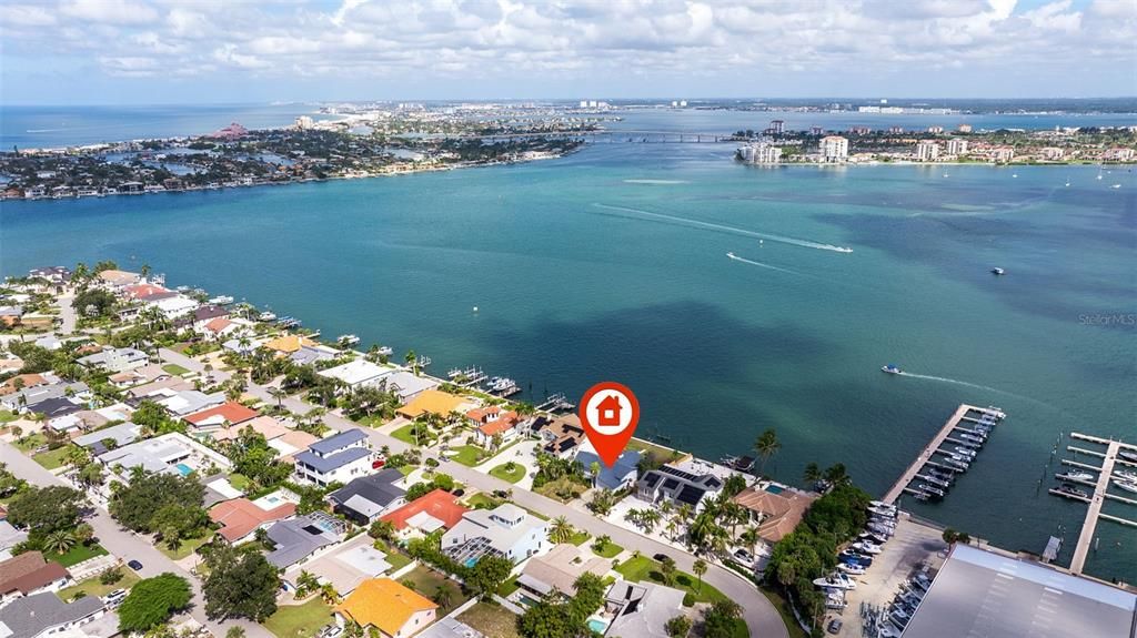 En Venta: $2,295,000 (0.29 acres)