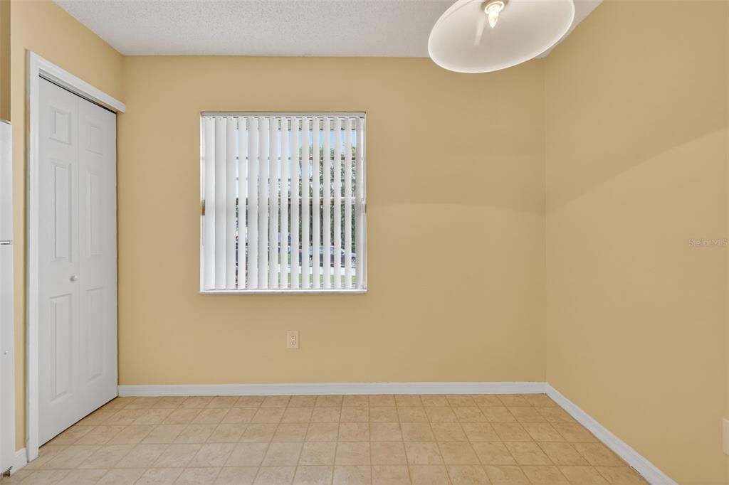 For Sale: $219,900 (2 beds, 2 baths, 1157 Square Feet)