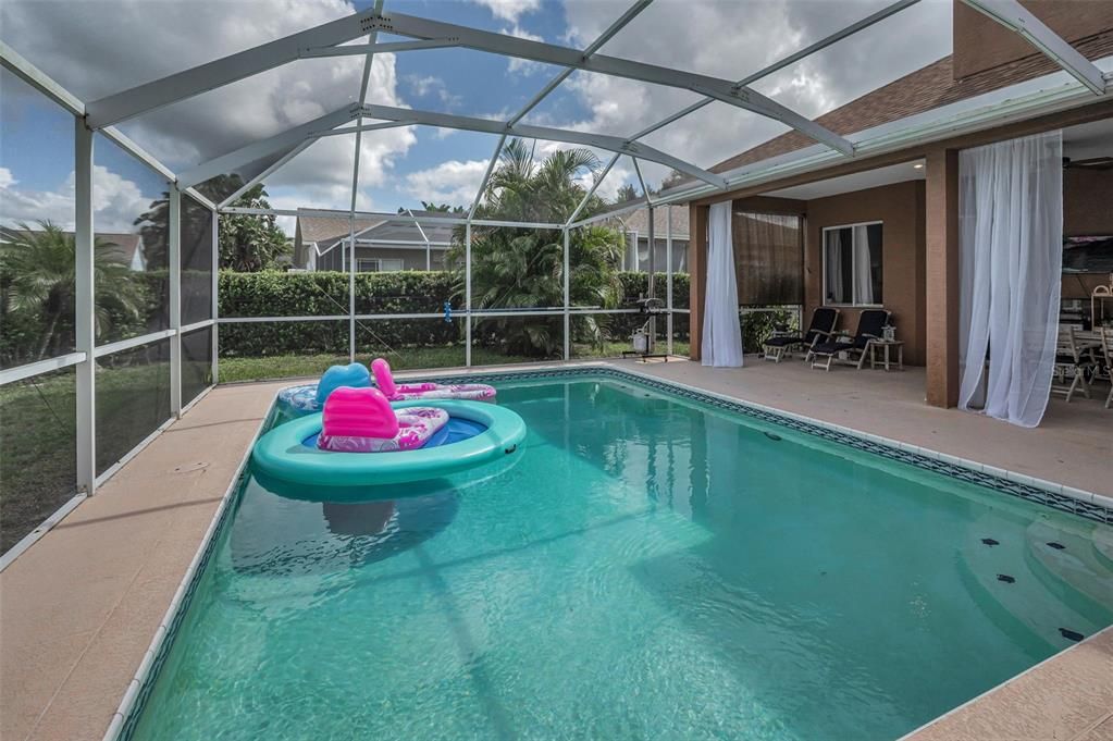 Activo con contrato: $785,000 (5 camas, 3 baños, 2986 Pies cuadrados)