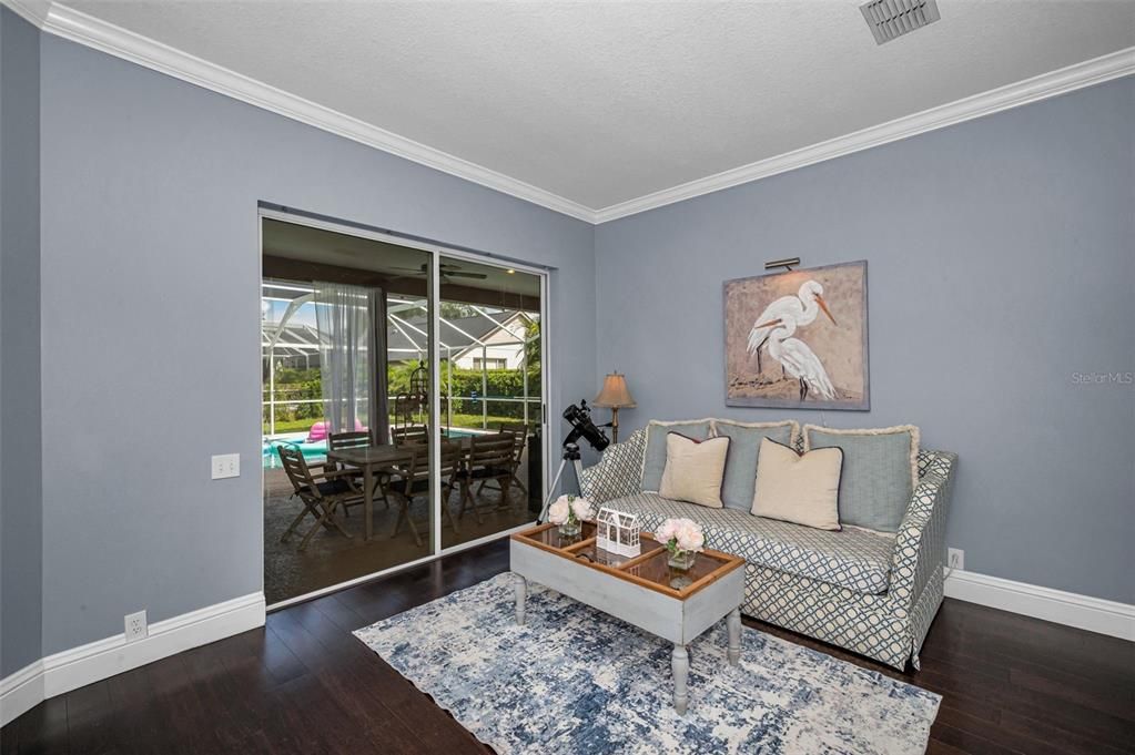 Activo con contrato: $785,000 (5 camas, 3 baños, 2986 Pies cuadrados)