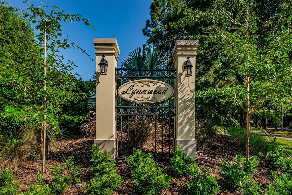 Activo con contrato: $785,000 (5 camas, 3 baños, 2986 Pies cuadrados)