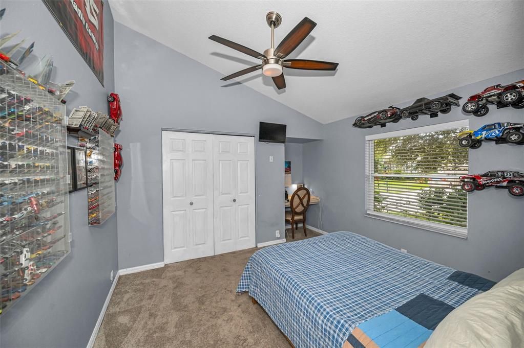 Activo con contrato: $785,000 (5 camas, 3 baños, 2986 Pies cuadrados)