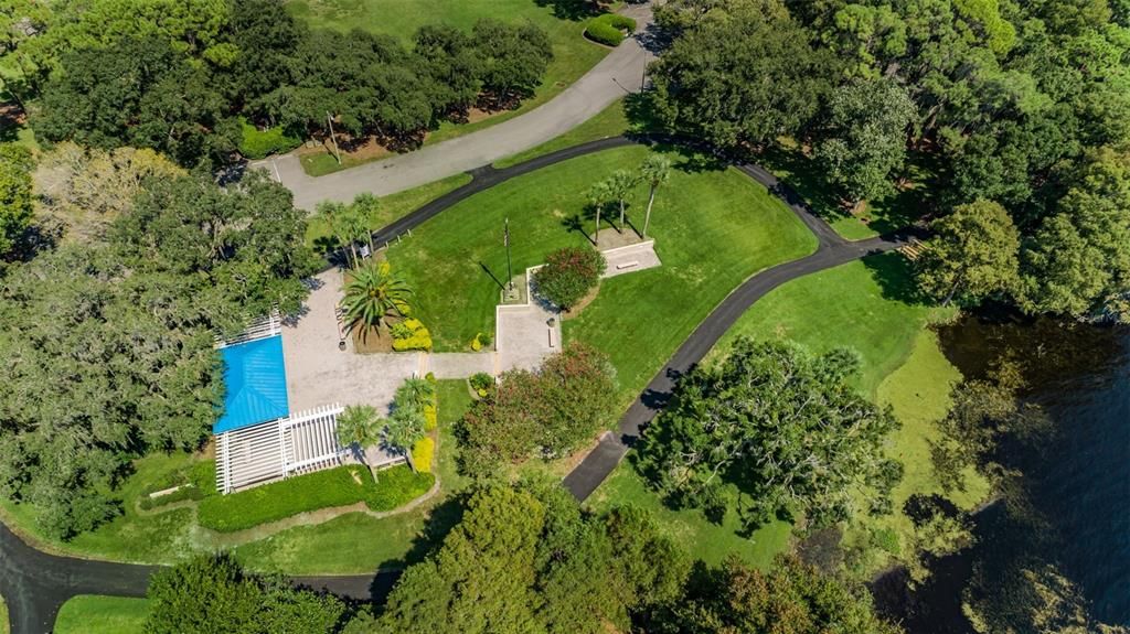 Activo con contrato: $785,000 (5 camas, 3 baños, 2986 Pies cuadrados)