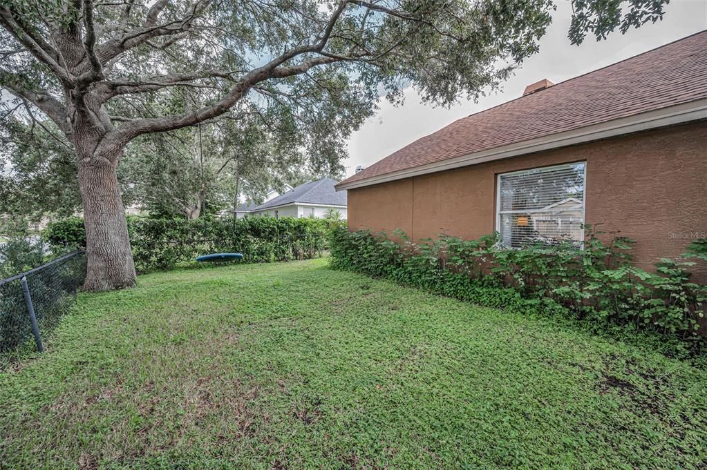 Activo con contrato: $785,000 (5 camas, 3 baños, 2986 Pies cuadrados)