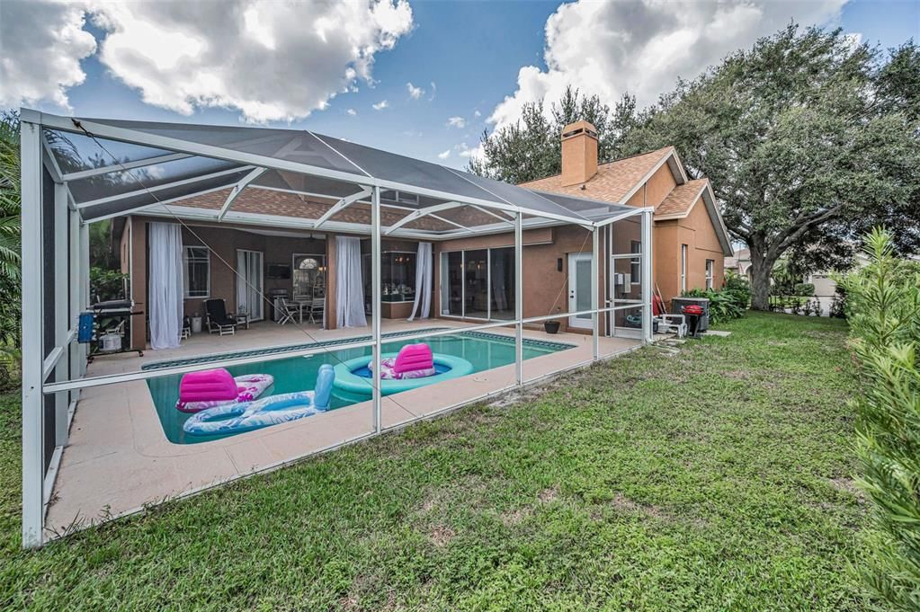 Activo con contrato: $785,000 (5 camas, 3 baños, 2986 Pies cuadrados)