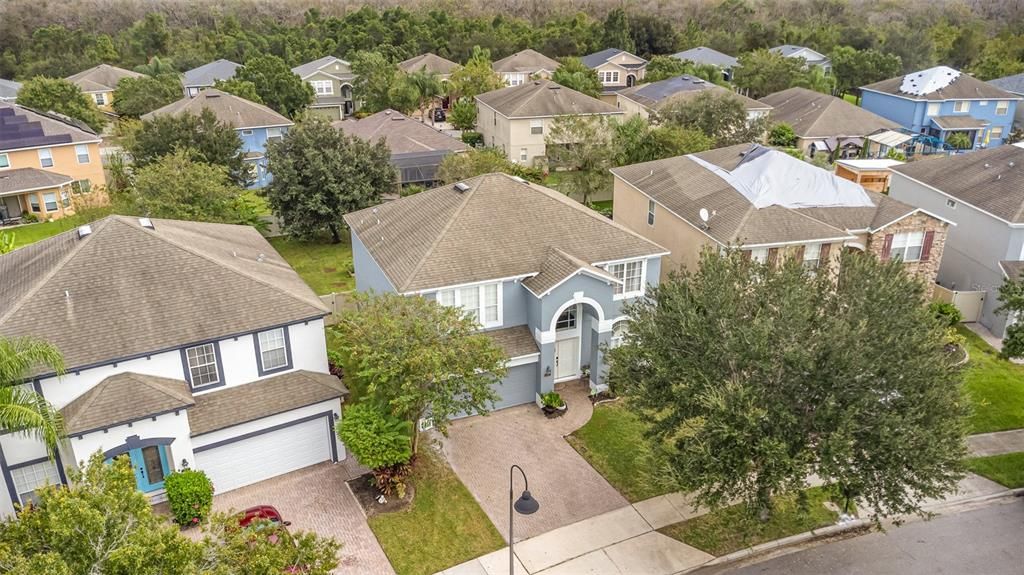 Activo con contrato: $515,000 (4 camas, 2 baños, 2317 Pies cuadrados)