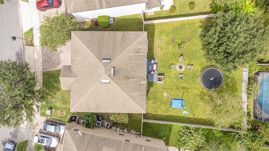 Activo con contrato: $515,000 (4 camas, 2 baños, 2317 Pies cuadrados)