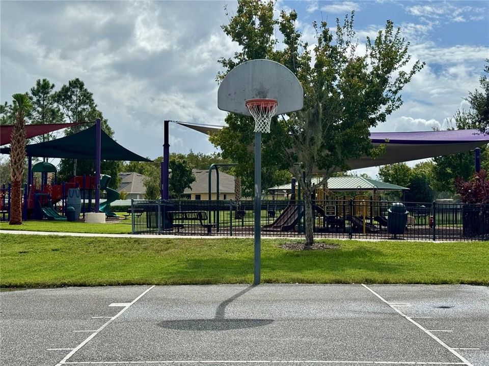 En Renta: $2,980 (5 camas, 3 baños, 2545 Pies cuadrados)