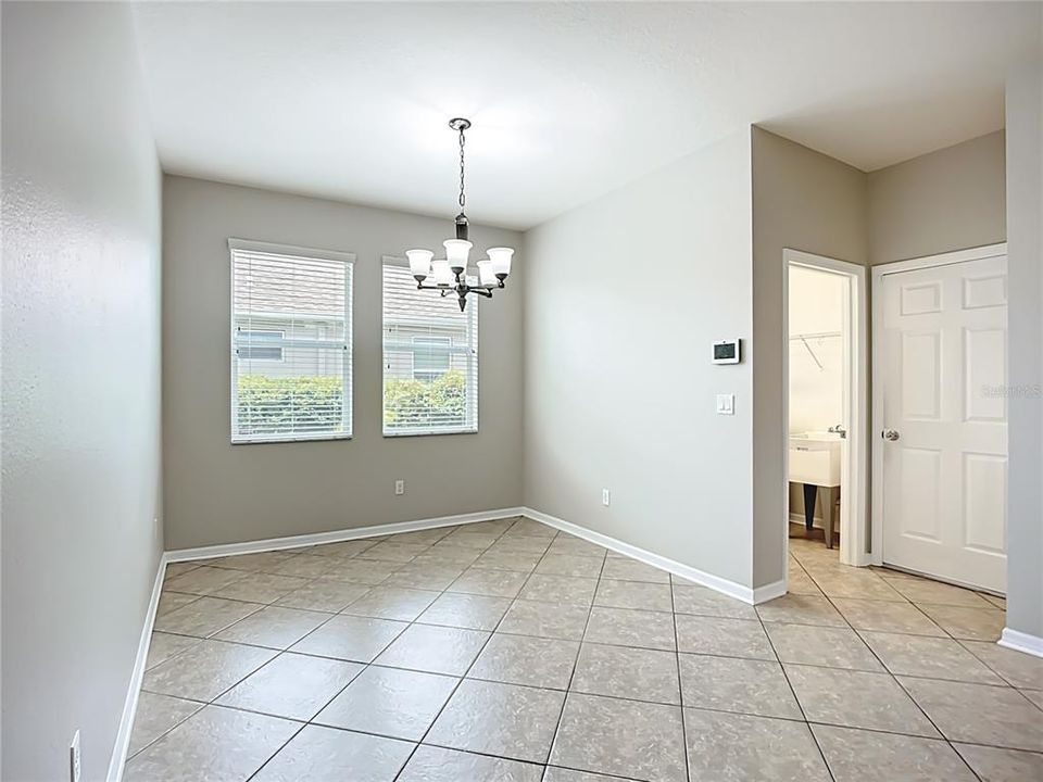 待售: $584,999 (4 贝兹, 3 浴室, 2656 平方英尺)