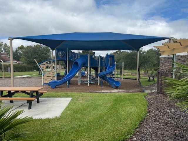 待售: $584,999 (4 贝兹, 3 浴室, 2656 平方英尺)