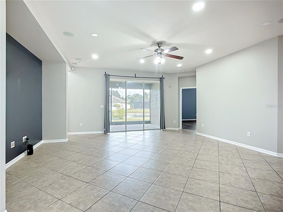 待售: $584,999 (4 贝兹, 3 浴室, 2656 平方英尺)