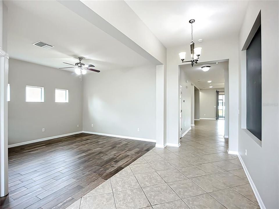 待售: $584,999 (4 贝兹, 3 浴室, 2656 平方英尺)