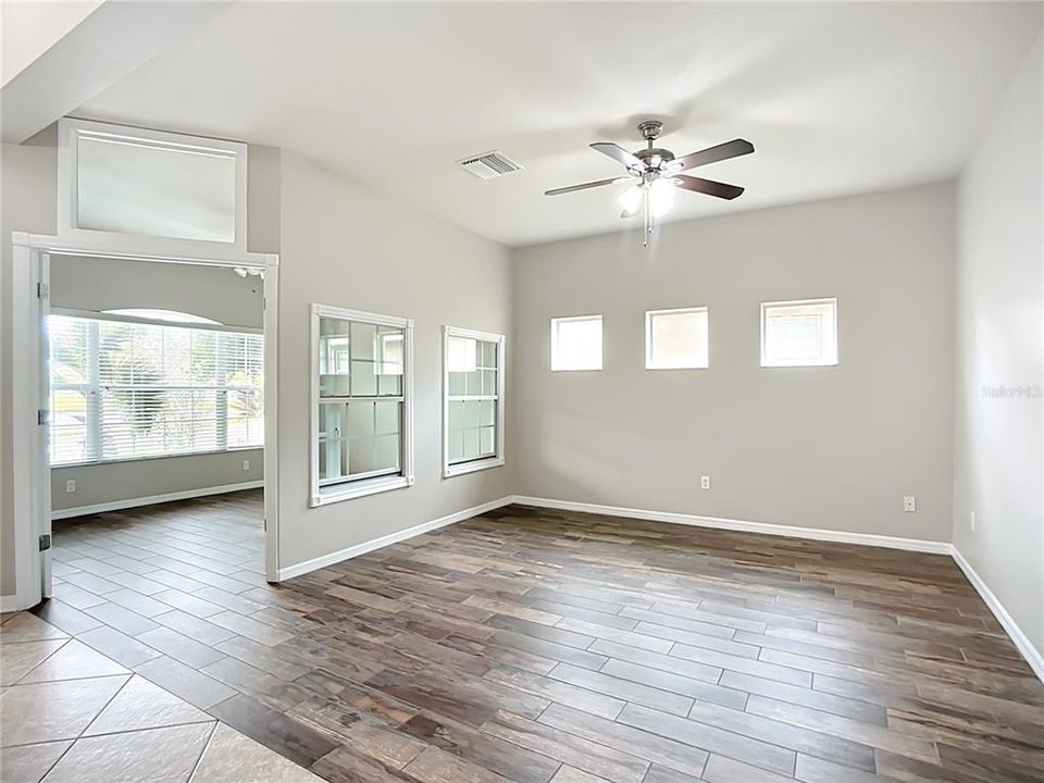 待售: $584,999 (4 贝兹, 3 浴室, 2656 平方英尺)