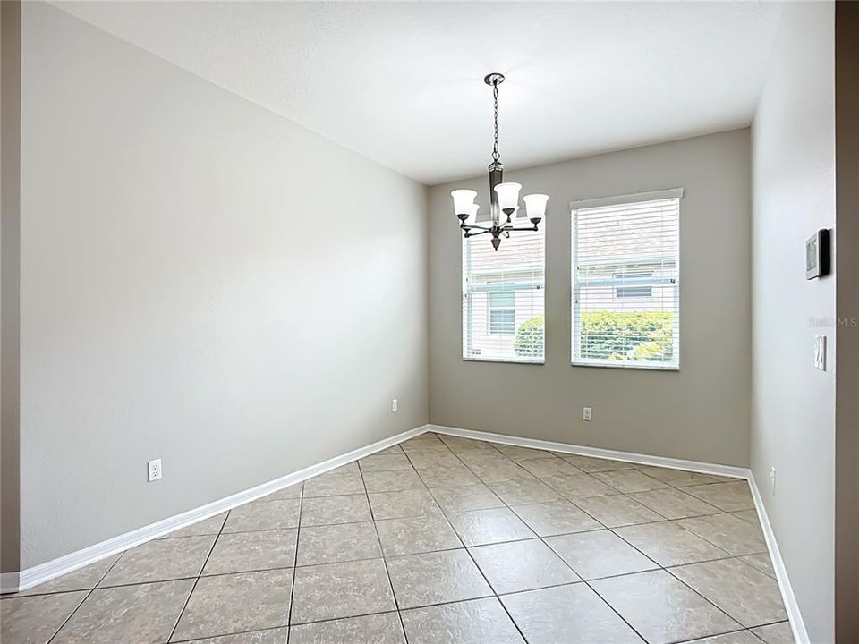 待售: $584,999 (4 贝兹, 3 浴室, 2656 平方英尺)