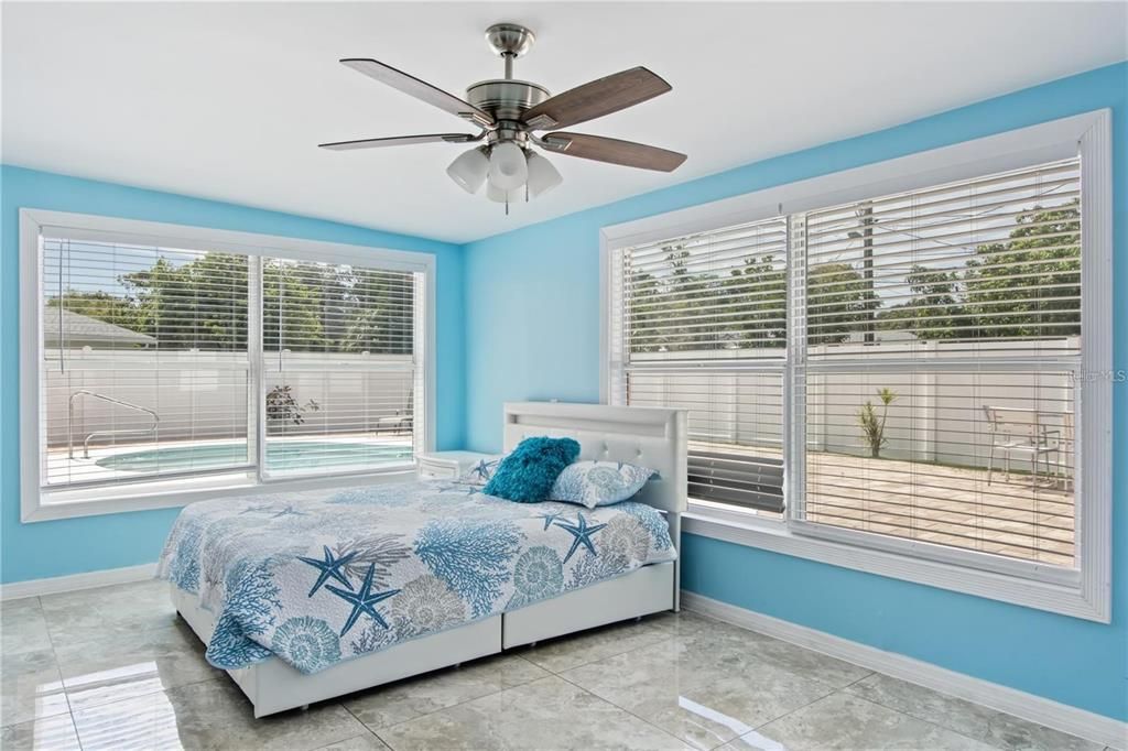 En Renta: $4,250 (4 camas, 3 baños, 1952 Pies cuadrados)