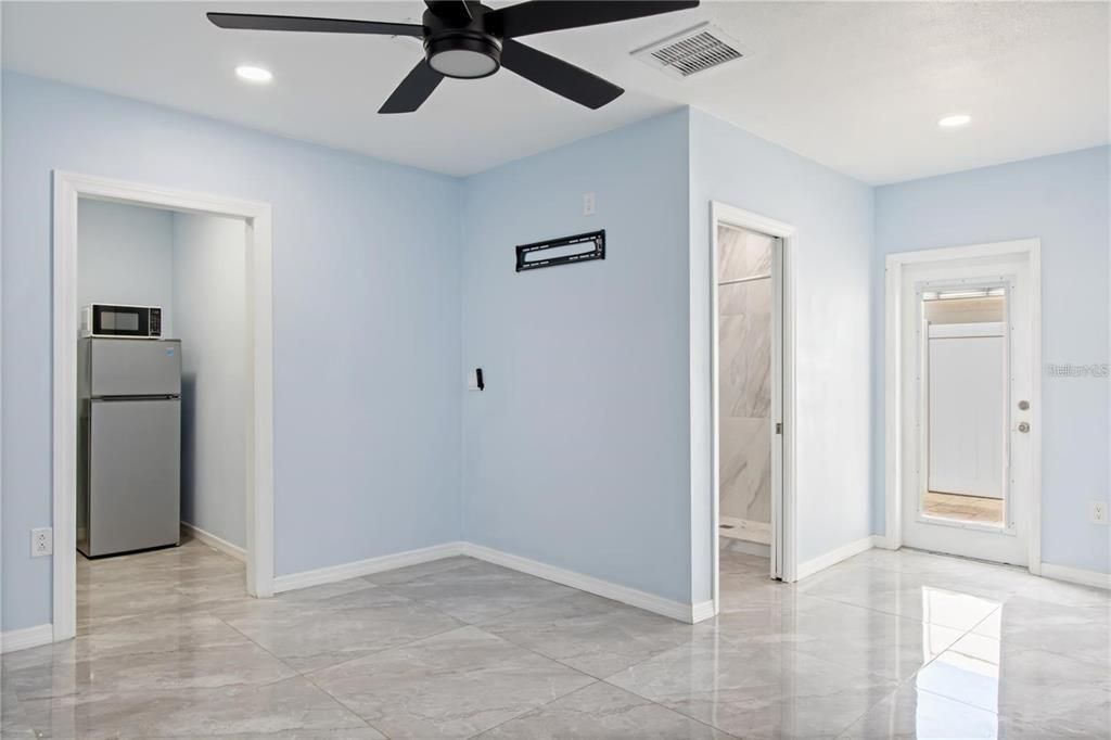 En Renta: $4,250 (4 camas, 3 baños, 1952 Pies cuadrados)