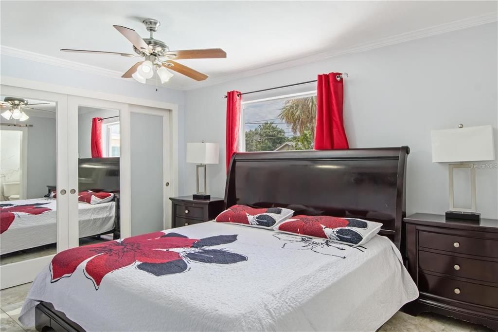 En Renta: $4,250 (4 camas, 3 baños, 1952 Pies cuadrados)