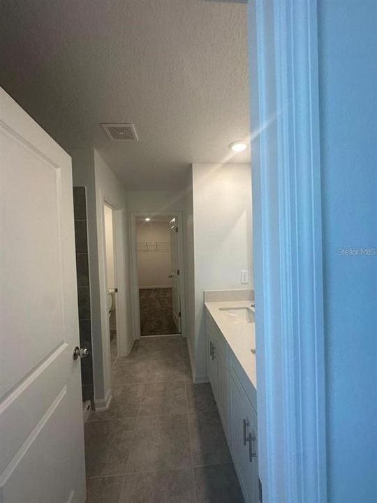 For Rent: $2,600 (4 beds, 3 baths, 2140 Square Feet)