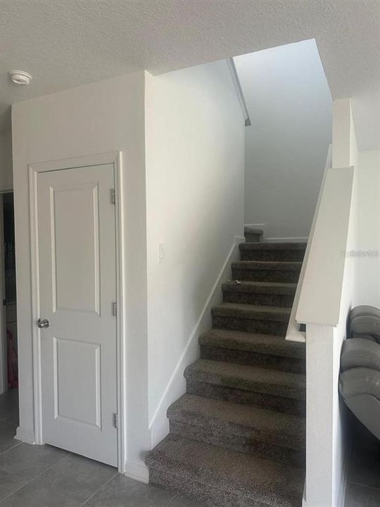 For Rent: $2,600 (4 beds, 3 baths, 2140 Square Feet)