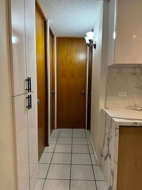 В аренду: $1,100 (3 спален, 1 ванн, 679 Квадратных фут)