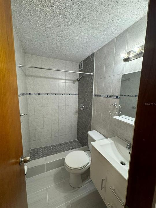 В аренду: $1,100 (3 спален, 1 ванн, 679 Квадратных фут)