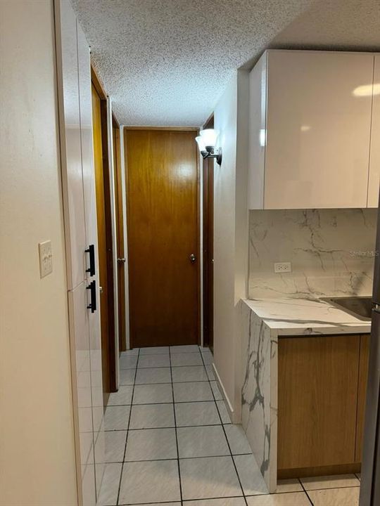 В аренду: $1,100 (3 спален, 1 ванн, 679 Квадратных фут)