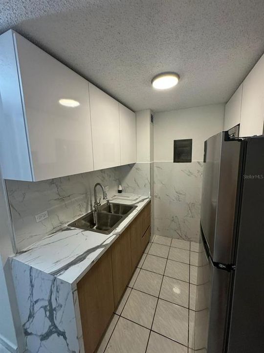 В аренду: $1,100 (3 спален, 1 ванн, 679 Квадратных фут)