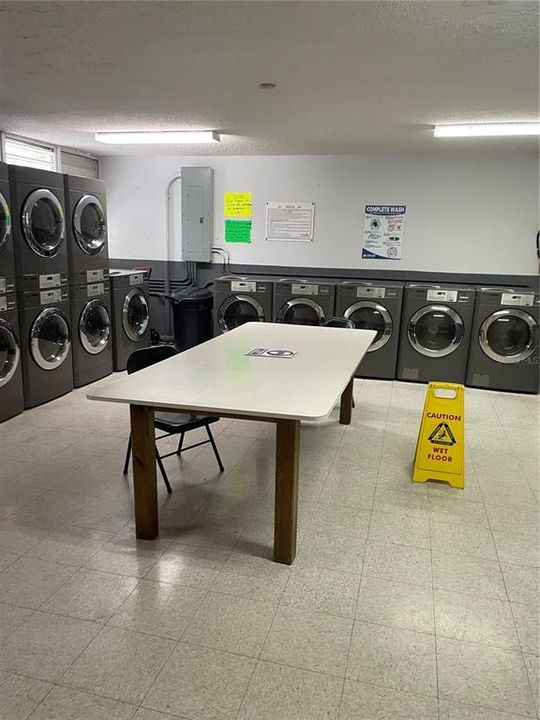 В аренду: $1,100 (3 спален, 1 ванн, 679 Квадратных фут)