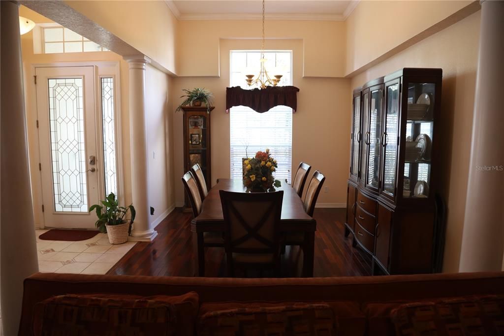 Active With Contract: $485,000 (5 beds, 4 baths, 2835 Square Feet)