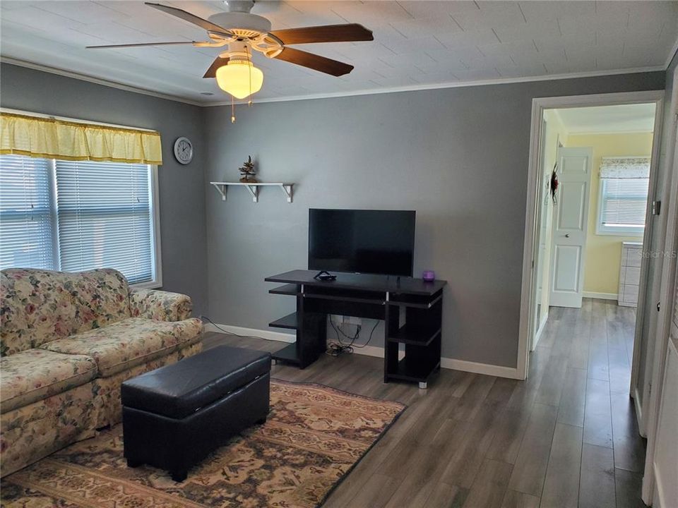 На продажу: $79,000 (1 спален, 1 ванн, 600 Квадратных фут)