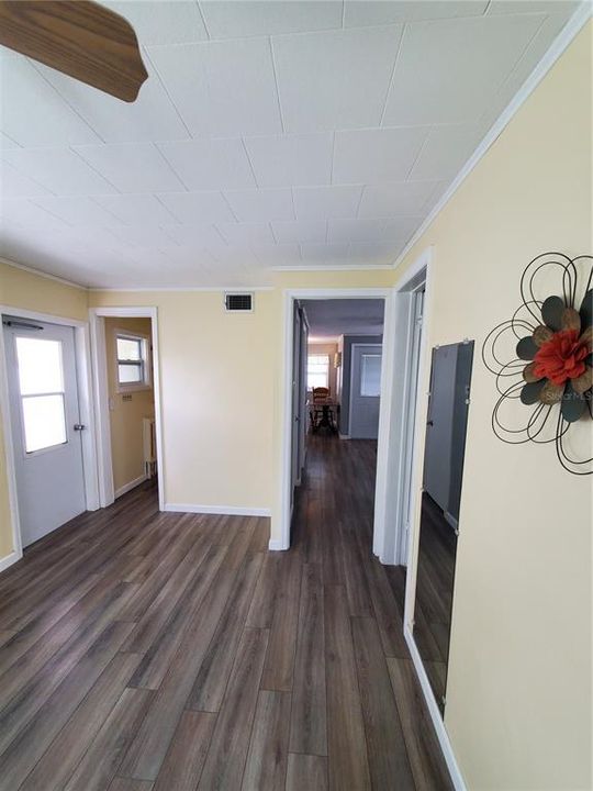 На продажу: $79,000 (1 спален, 1 ванн, 600 Квадратных фут)