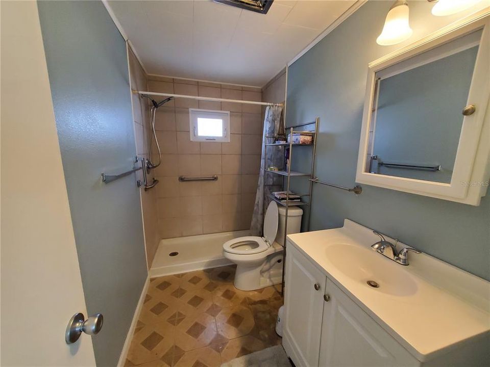 На продажу: $79,000 (1 спален, 1 ванн, 600 Квадратных фут)