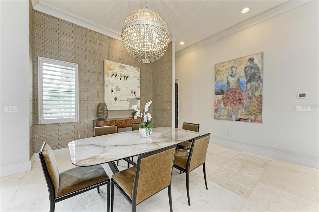 Под контрактом: $1,300,000 (3 спален, 2 ванн, 2493 Квадратных фут)