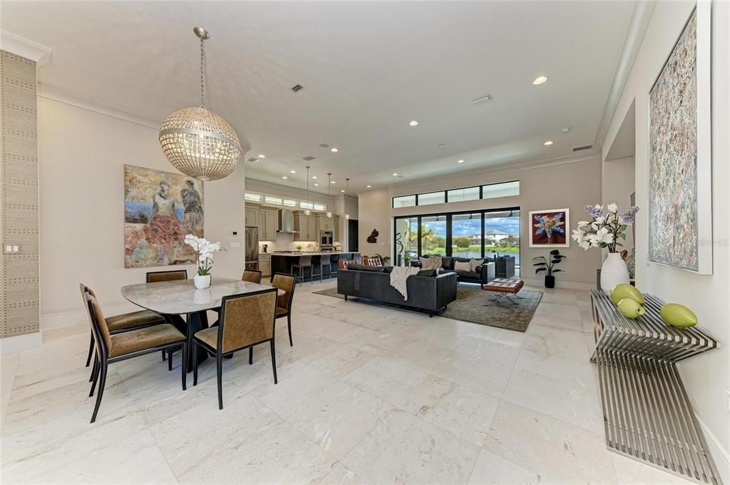 Под контрактом: $1,300,000 (3 спален, 2 ванн, 2493 Квадратных фут)