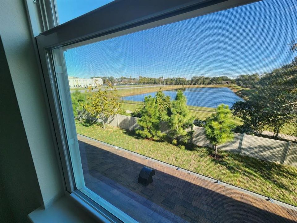 For Rent: $2,300 (3 beds, 2 baths, 1534 Square Feet)