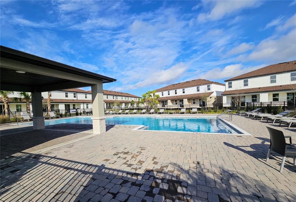 For Rent: $2,300 (3 beds, 2 baths, 1534 Square Feet)