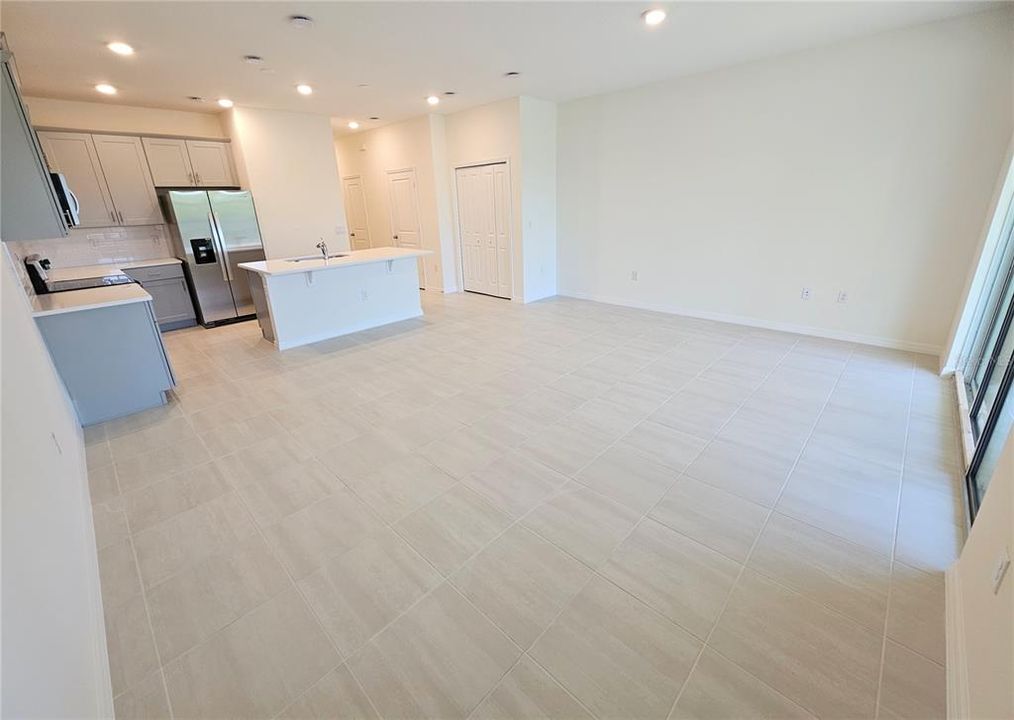 For Rent: $2,300 (3 beds, 2 baths, 1534 Square Feet)