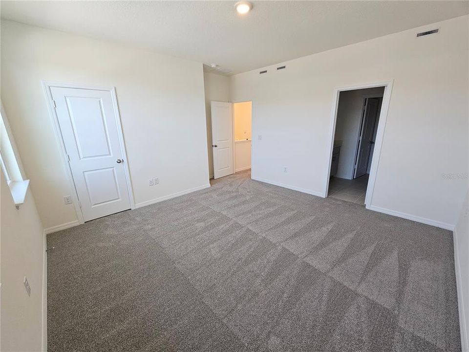 For Rent: $2,300 (3 beds, 2 baths, 1534 Square Feet)