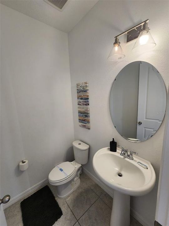 For Rent: $2,300 (3 beds, 2 baths, 1653 Square Feet)