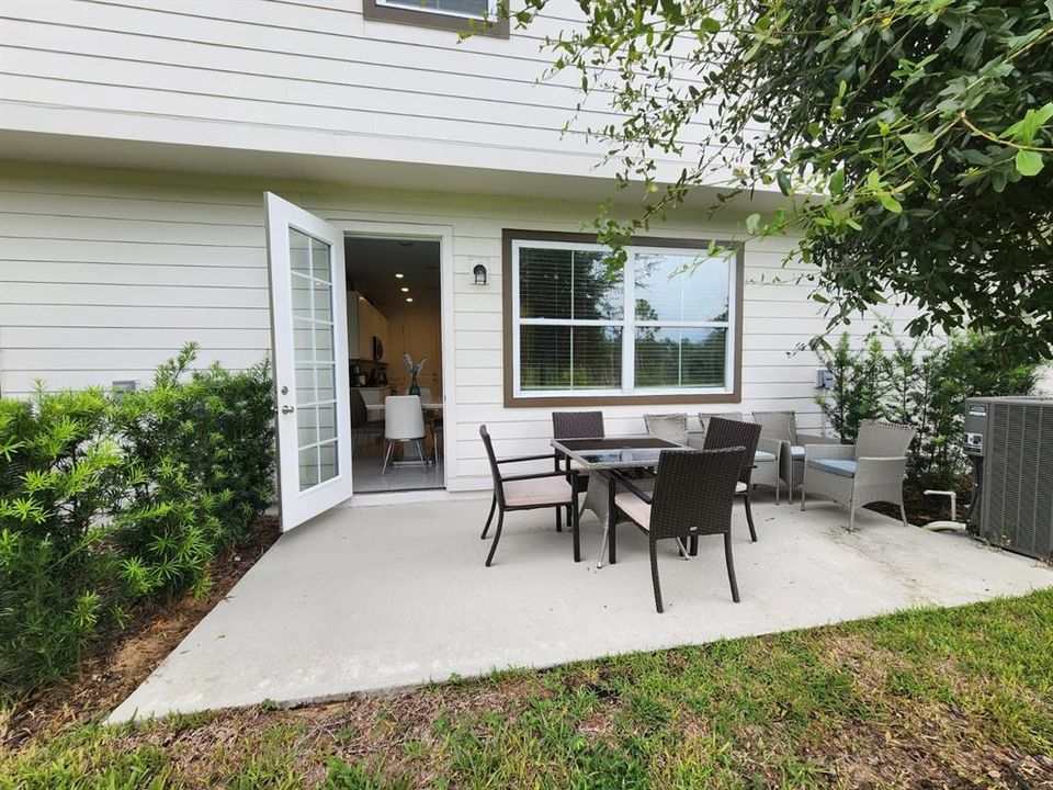 For Rent: $2,300 (3 beds, 2 baths, 1653 Square Feet)