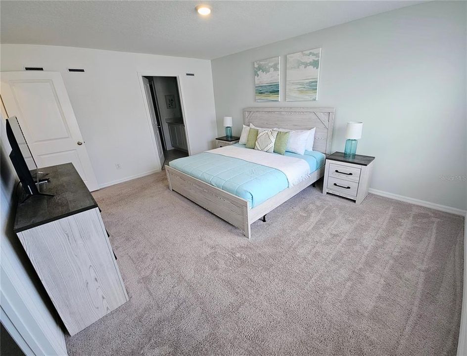 For Rent: $2,300 (3 beds, 2 baths, 1653 Square Feet)