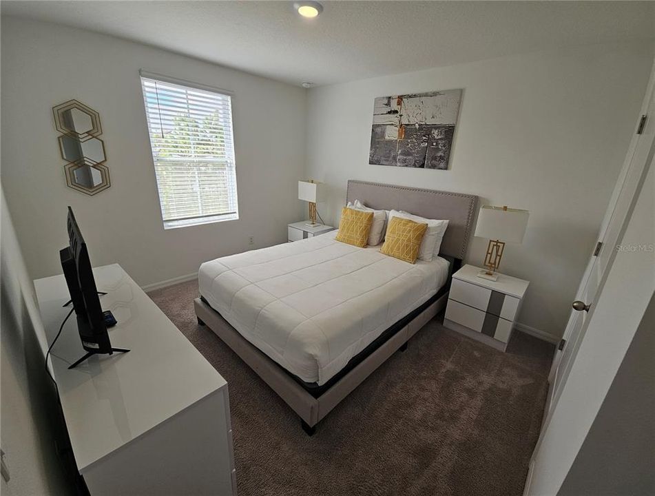 For Rent: $2,300 (3 beds, 2 baths, 1653 Square Feet)