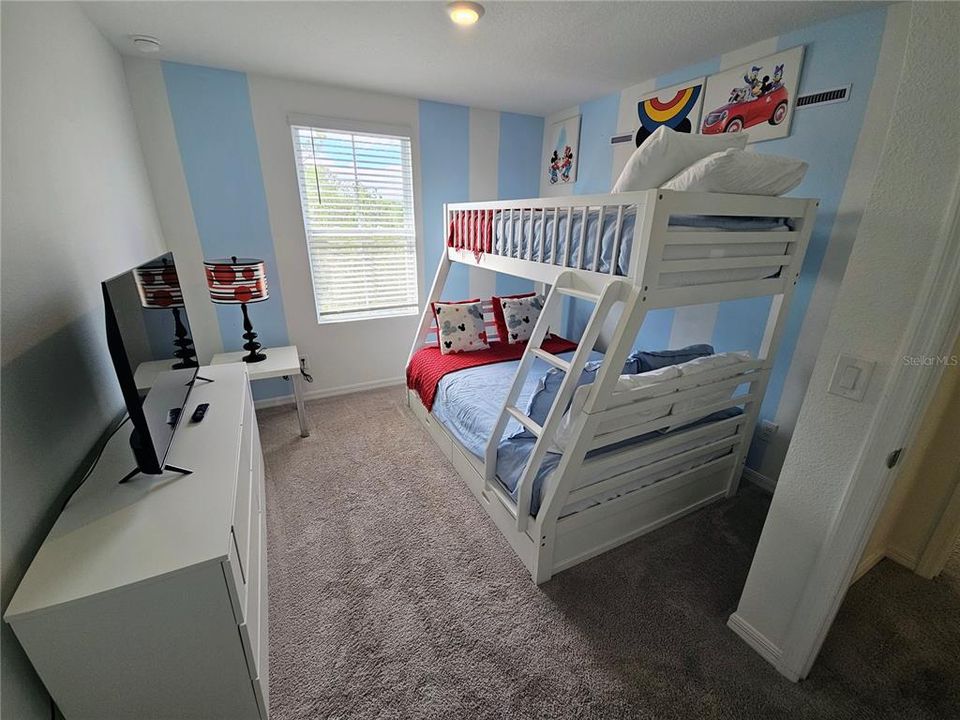 For Rent: $2,300 (3 beds, 2 baths, 1653 Square Feet)