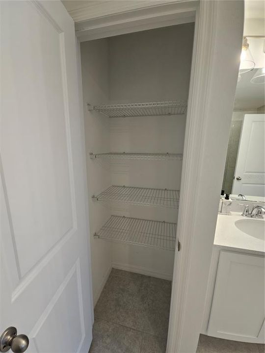 For Rent: $2,300 (3 beds, 2 baths, 1653 Square Feet)