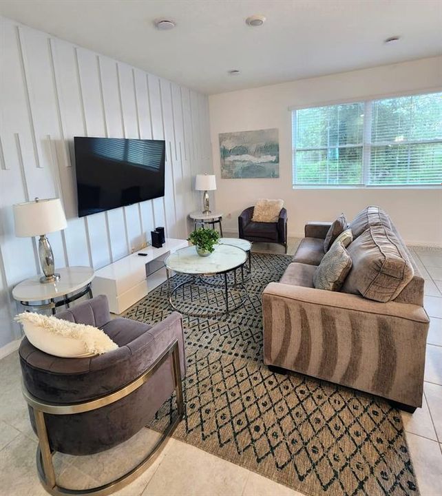 For Rent: $2,300 (3 beds, 2 baths, 1653 Square Feet)