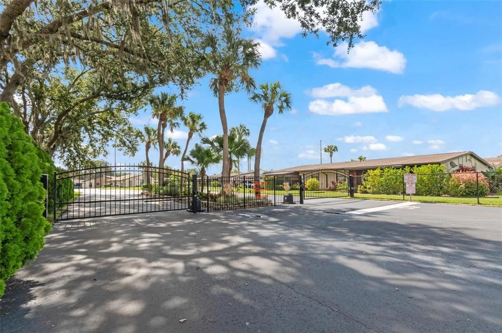 На продажу: $130,000 (2 спален, 2 ванн, 864 Квадратных фут)