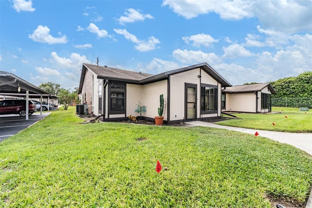 На продажу: $130,000 (2 спален, 2 ванн, 864 Квадратных фут)